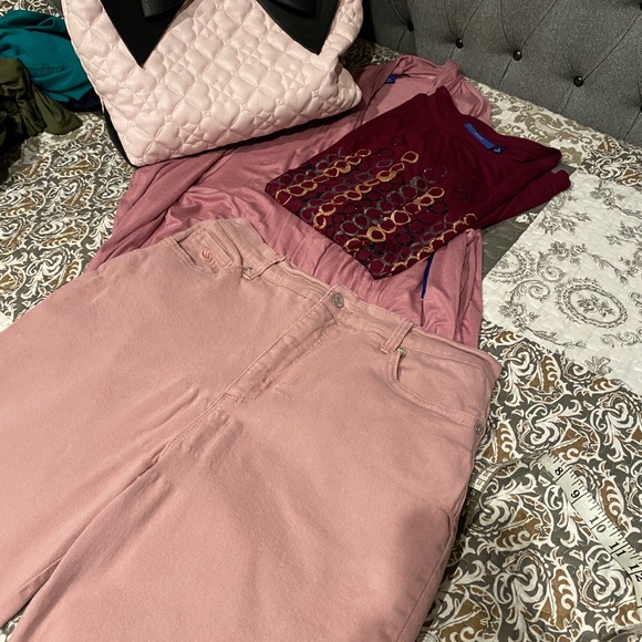 GLORIA VANDERBILT Amanda Jean Capris - Picture 4 of 13